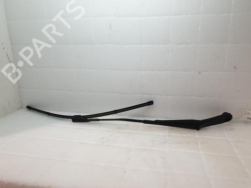 Used Front windshield wiper arm AUDI Q2 (GAB, GAG) 1.4 TFSI (150 hp) 24645712