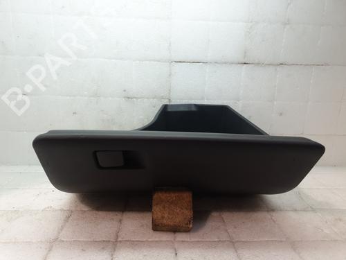 Handskerum PEUGEOT 306 Hatchback (7A, 7C, N3, N5) 1.4 (75 hp) 29822071