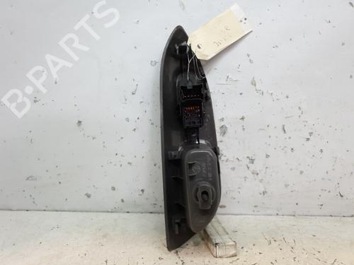 Used Left rear window switch Left rear window switch NISSAN JUKE (F15) 1.6 (117 hp) 20381808 20381808