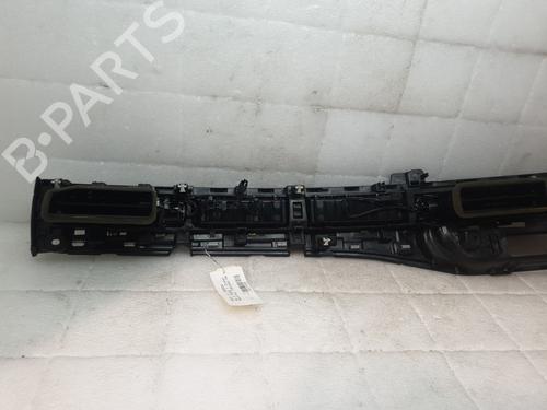 air-vent-audi-a4-b9-8w2-8wc-2015-30193483 main image