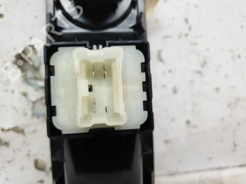 Used Left front window switch Left front window switch RENAULT TWINGO III (BCM_, BCA_) 1.0 SCe 75 (73 hp) 21973689 21973689