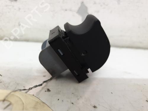 Used Right rear window switch Right rear window switch AUDI A3 Sportback (8PA) S3 quattro (265 hp) 33308817 33308817