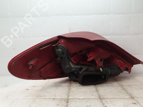 Used Right taillight Right taillight 25030673 25030673