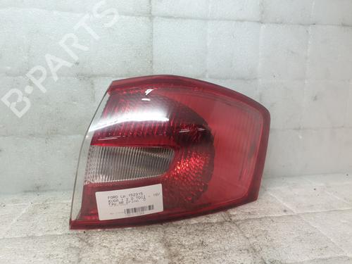 Feu arrière droit FORD KUGA I 2.0 TDCi 4x4 (140 hp) 30803979