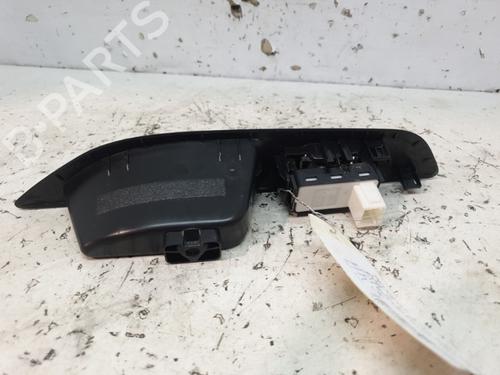 Used Left rear window switch Left rear window switch PEUGEOT 208 II (UB_, UP_, UW_, UJ_) 1.2 PureTech 100 (101 hp) 20377856 20377856