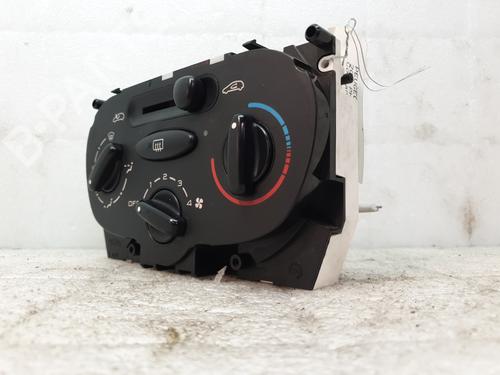 Climate control PEUGEOT 206 Hatchback (2A/C) 1.4 HDi eco 70 | BP27303644I5 