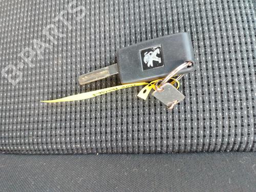 Ricambi PEUGEOT 5008 (0U_, 0E_) 1.6 BlueHDi 120 4838031