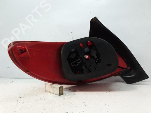 Right taillight PEUGEOT 206+ (2L_, 2M_) 1.4 i | BP20384816C35 