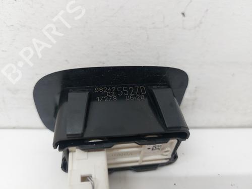 Right rear window switch PEUGEOT 2008 I (CU_) 1.2 THP 110 / PureTech 110 | BP32449017I28  - Image 5