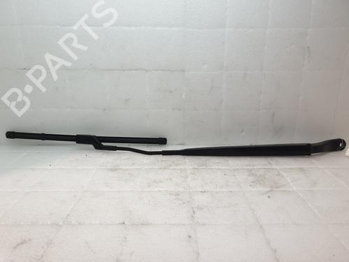 Used Front windshield wiper arm PEUGEOT 2008 II (UD_, US_, UY_, UJ_, UR_, UC_) 1.5 BlueHDI 130 (131 hp) 22887422