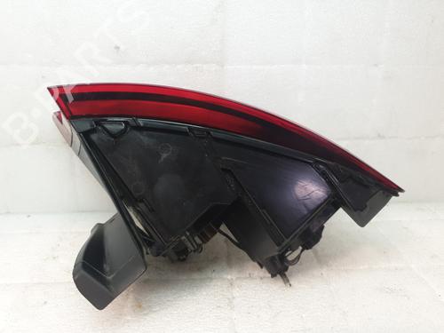 Left taillight RENAULT MEGANE IV Hatchback (B9A/M/N_) 1.5 dCi 110 (B9A3) | BP30095606C34