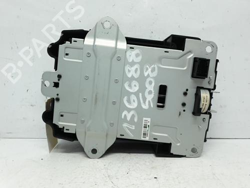 Used Display monitor PEUGEOT 5008 (0U_, 0E_) 1.6 HDi (114 hp) 32471686