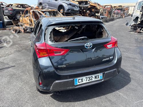 Used Parts TOYOTA AURIS (_E18_) 1.8 Hybrid (ZWE186_, ZWE186R) 4895552