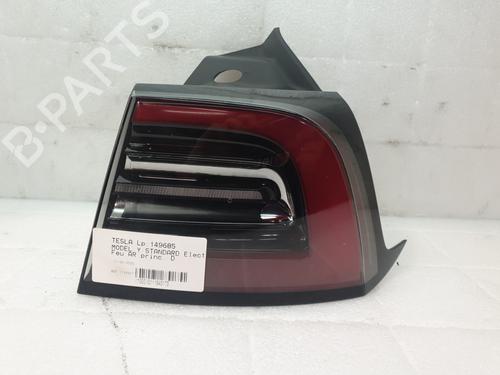 Used Right taillight TESLA MODEL Y (5YJY) EV (264 hp) 29052834
