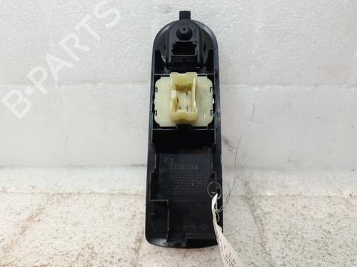 Left front window switch RENAULT CLIO IV (BH_) 1.5 dCi 90 | BP22357256I27 