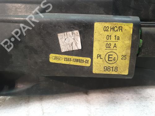 Right headlight FORD FIESTA V (JH_, JD_) 1.3 | BP23401085C29 
