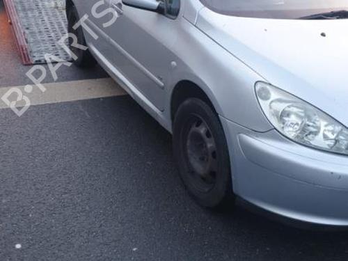 Right mirror PEUGEOT 307 Break (3E) 2.0 HDI 110 | BP20373378C27 
