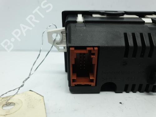 Used Display monitor Display monitor CITROËN C3 II (SC_) 1.6 HDi (92 hp) 20379517 20379517