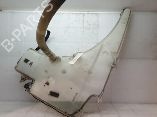 Used Windscreen washer tank BMW 1 (E87) 120 d (177 hp) 26673464