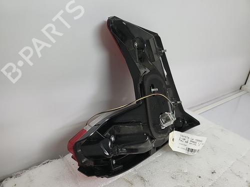 right-taillight-toyota-c-hr-_x1_-2016-36515921 main image
