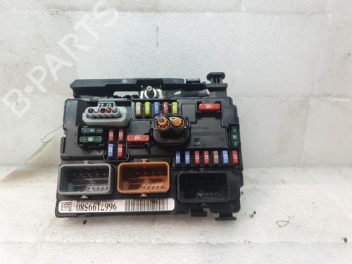 Used Fuse box CITROËN C3 II (SC_) 1.4 VTi 95 (95 hp) 30193397