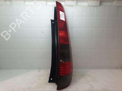 Farolim direito FORD FIESTA V (JH_, JD_) 1.4 TDCi (68 hp) 32364713