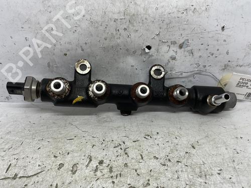 Used Injection rail Injection rail PEUGEOT 5008 II (MC_, MJ_, MR_, M4_) 1.5 BlueHDi 130 (MCYHZJ, MCYHZR, MCYHZX) (131 hp) 20383554 20383554