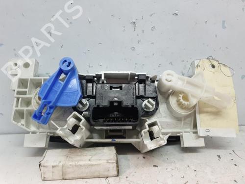 Used Climate control Climate control RENAULT TRAFIC III Van (FG_) 1.6 dCi 120 (FGMB, FGMC) (120 hp) 20382015 20382015