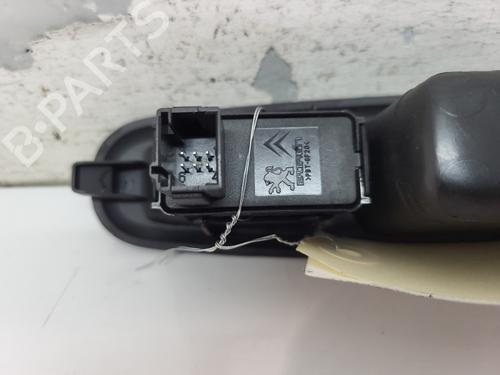 Right rear window switch PEUGEOT 5008 (0U_, 0E_) 1.6 HDi | BP20377662I28 