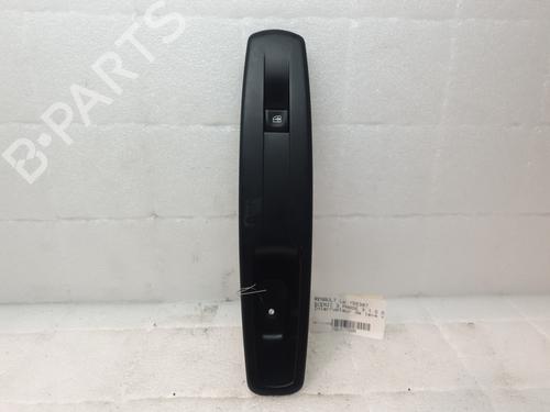 Used Right front window switch RENAULT SCÉNIC III (JZ0/1_) 1.5 dCi (JZ02, JZ0R) (95 hp) 32088907