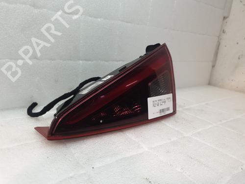 right-tailgate-light-alfa-romeo-giulia-952_-2015-32088879 main image