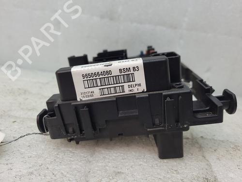 Used Fuse box Fuse box PEUGEOT 206 Hatchback (2A/C) 1.4 i (75 hp) 22763517 22763517