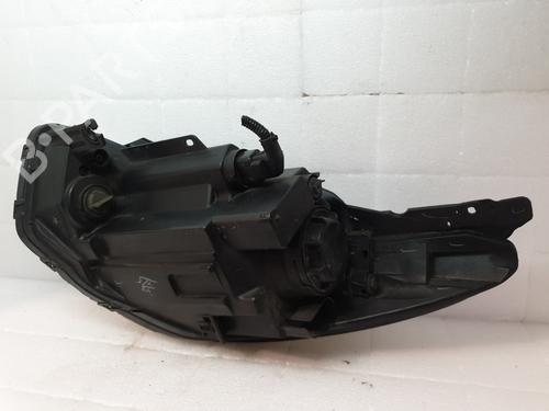 Used Right headlight Right headlight HYUNDAI i10 I (PA) 1.0 (69 hp) 26377440 26377440