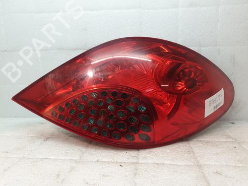Used Right taillight Right taillight 22596143 22596143