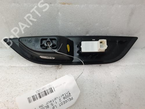 Used Left rear window switch Left rear window switch PEUGEOT 2008 II (UD_, US_, UY_, UJ_, UR_, UC_) 1.5 BlueHDI 130 (131 hp) 23781521 23781521