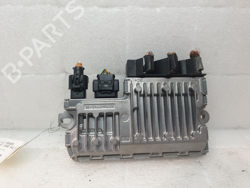 Used Control unit RENAULT TRAFIC II Van (FL) 1.9 dCi 80 (FL0B) (82 hp) 32412268