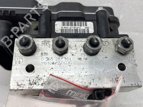 Used ABS pump ABS pump CITROËN C4 II (NC_) 1.6 HDi 110 (112 hp) 32508443 32508443