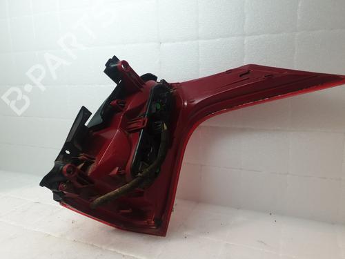 Used Left taillight Left taillight PEUGEOT 5008 (0U_, 0E_) 1.6 HDi (112 hp) 32044942 32044942