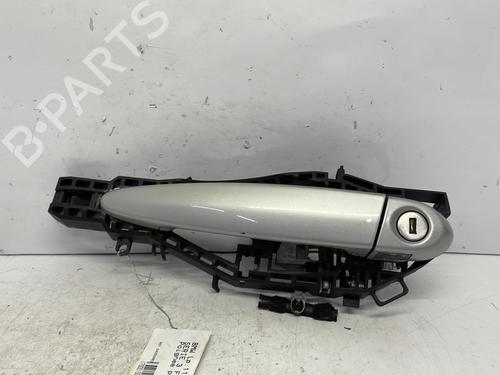 Used Front left exterior door handle BMW 3 (F30, F80) 318 d (136 hp) 20383163