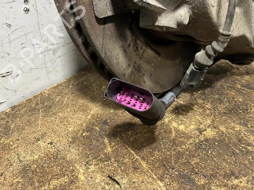 left-rear-steering-knuckle-porsche-panamera-970-2009-2010-2011-2012-2013-2014-2015-2016-2017-33308810 main image