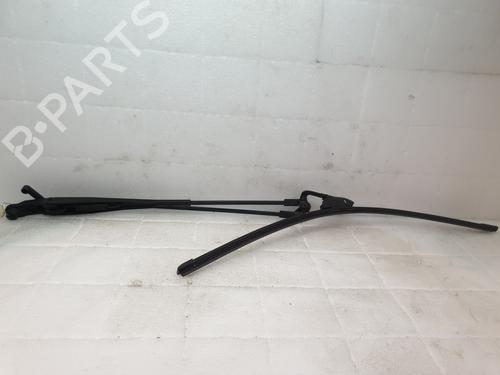 Used Front windshield wiper arm TOYOTA AYGO (_B1_) 1.0 (KGB10_, KGB10R) (68 hp) 27191858