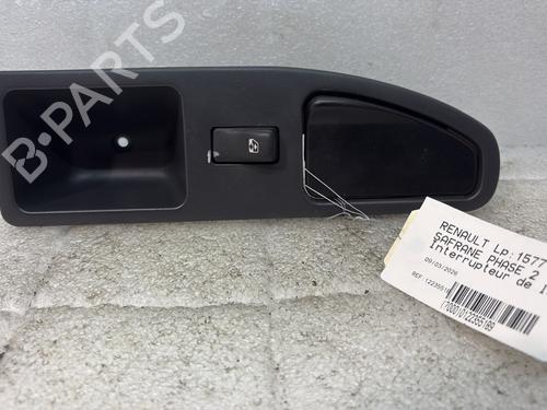 Used Left rear window switch RENAULT SAFRANE II (B54_) 2.0 16V (B54L) (136 hp) 33114766