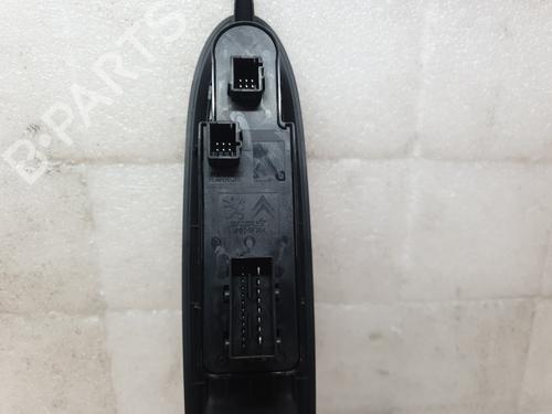 Interrupteur de vitre arrière gauche CITROËN DS4 (NX_) 1.6 HDi 110 | BP30743732I29