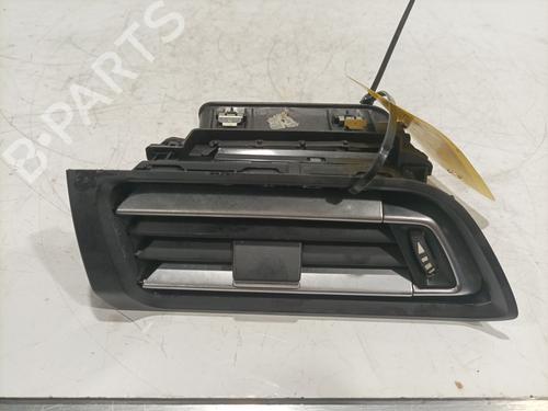 Used Air vent Air vent PEUGEOT 308 II (LB_, LP_, LW_, LH_, L3_) 2.0 GT BlueHDi 180 (181 hp) 31836546 31836546