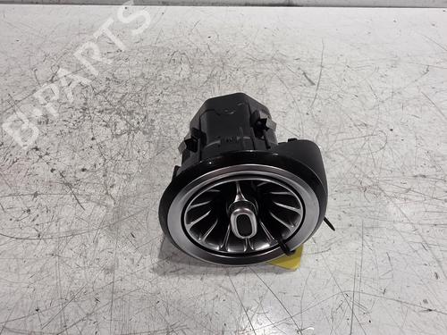 Air vent MERCEDES-BENZ CLA (C118) CLA 200 (118.387) | BP40054803I21 - Image 3