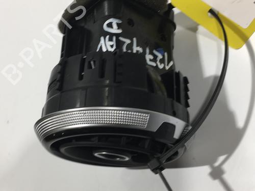 Air vent AUDI A3 Sportback (8VA, 8VF) 1.6 TDI | BP22582836I21 
