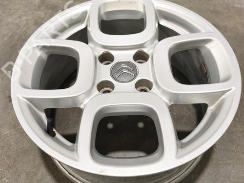 rim-citroen-c4-cactus-2014-36394877 main image