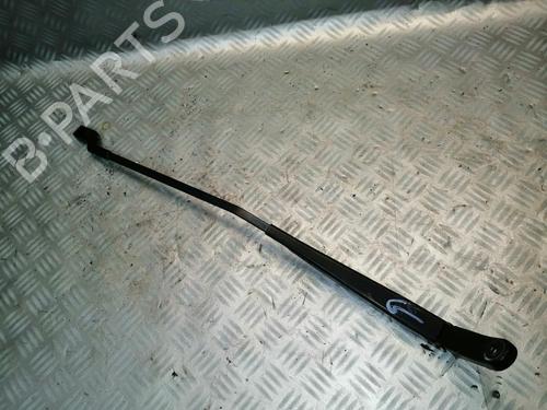 Used Front windshield wiper arm PEUGEOT 3008 I MPV (0U_) 1.6 HDi (109 hp) 22578628
