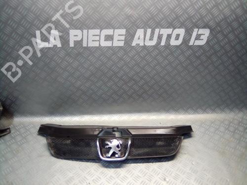 Used Grille PEUGEOT 406 (8B) 2.0 HDI 110 (109 hp) 22591829