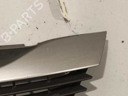 Used Grille Grille 22588222 22588222